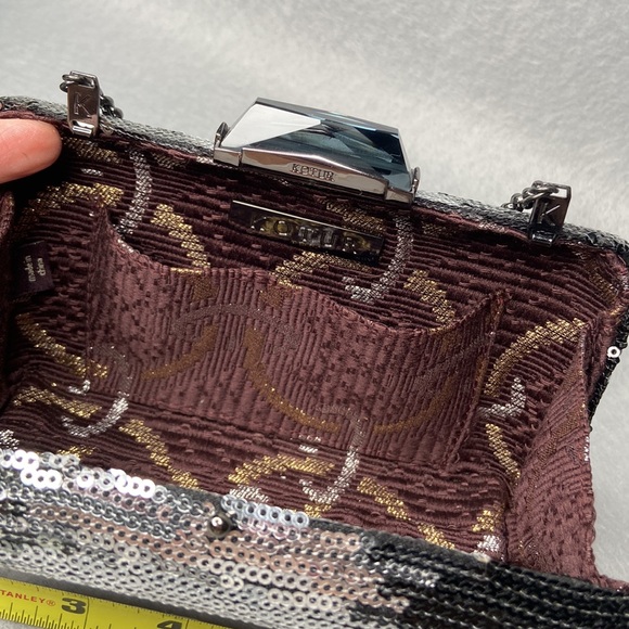 Kotur sequin embellished ombré gray silver black box clutch, black chain NWOT - Picture 5 of 12